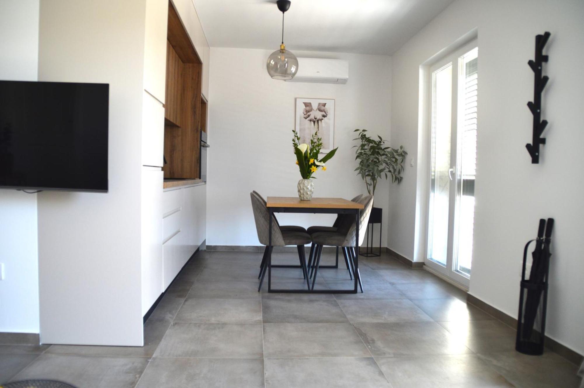 Honoris Apartment - Brand New - Private Parking - 90 M From The Beach- Terrace Slano Zewnętrze zdjęcie
